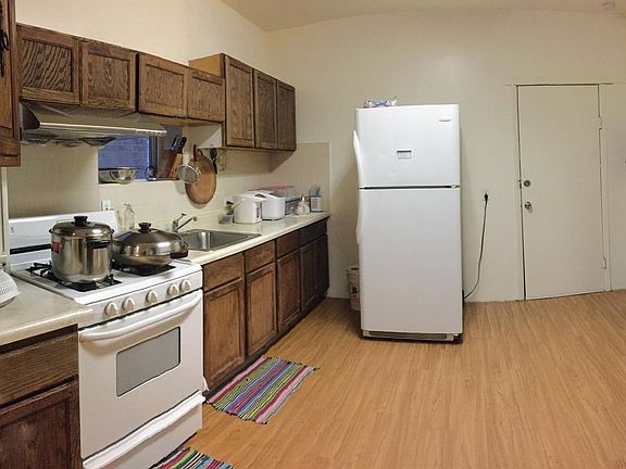 4th image of 3040 S Wallace St
