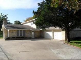 614 E Union Bower Rd #R, Irving, TX 75061