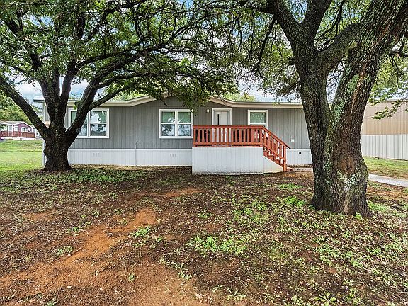 2nd image of 424 N Broadway St Lot 401