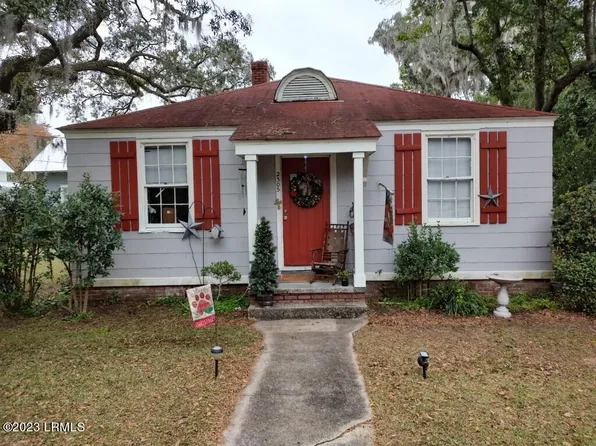 2305 Depot Rd, Beaufort, SC 29902