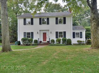 328 Graydon Ter, Ridgewood, NJ 07450