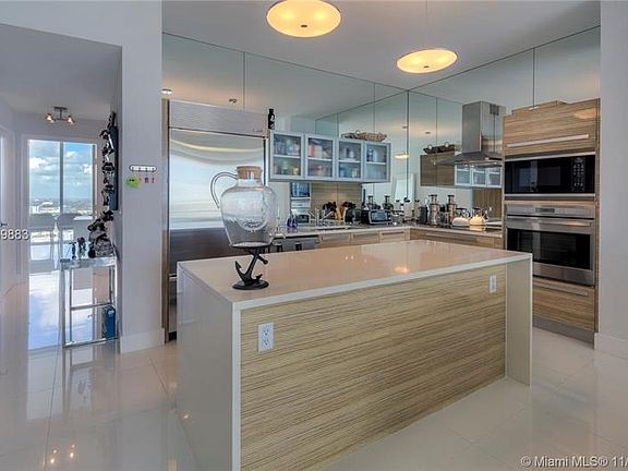 2nd image of 2020 N Bayshore Dr APT 3003