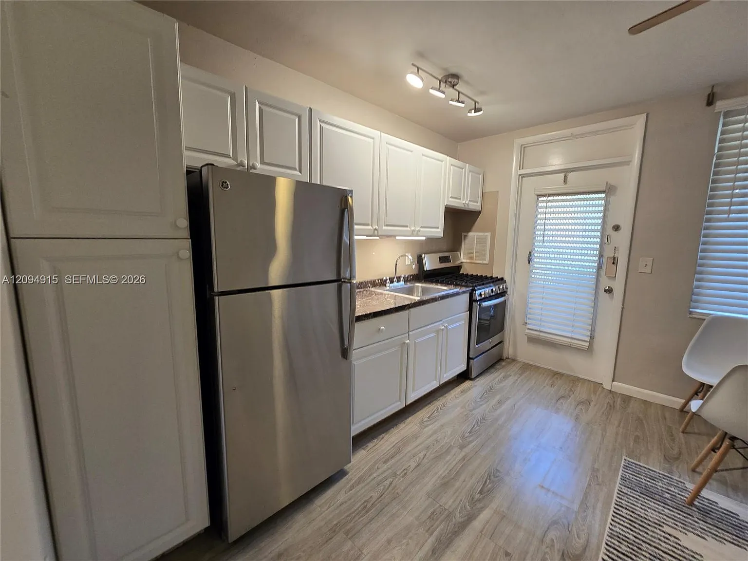 Southern Star Condo — Photo 4