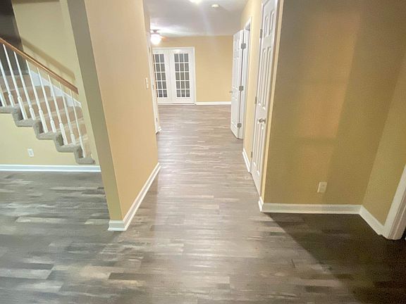 2nd image of 3295 Twelve Oaks Blvd