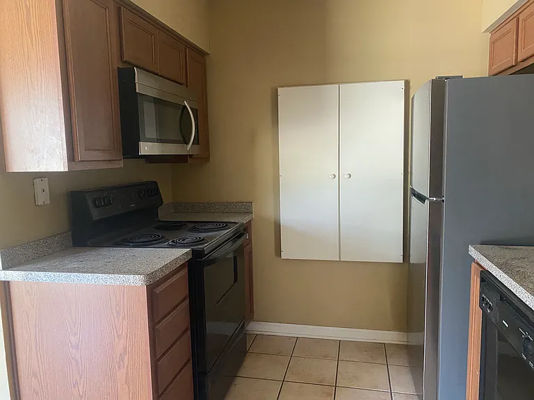 1710 N Travis St #1710 — Photo 4