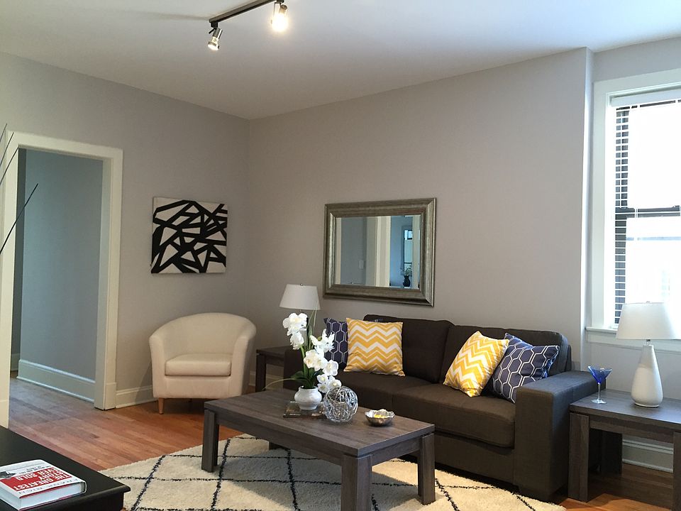 1st image of 2317 N Rockwell St #2321