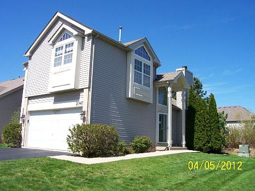 2nd image of 2047 Tamahawk Ln #2047