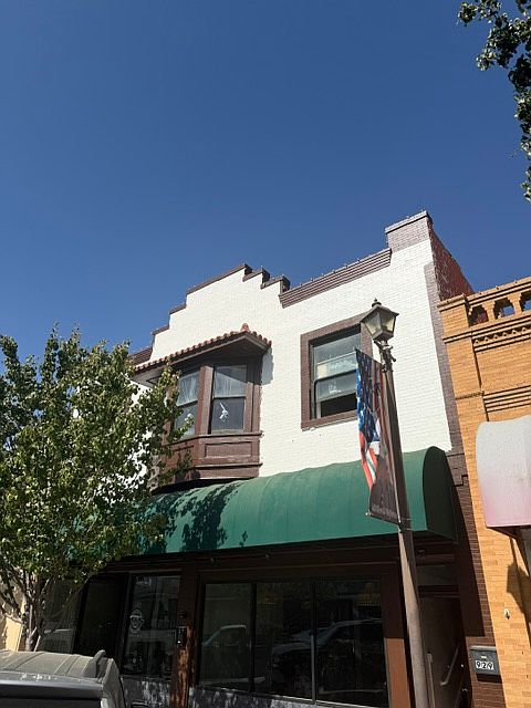 1st image of 929 Fresno St