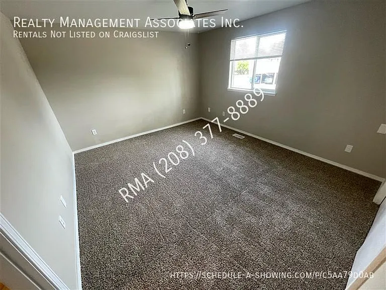 1339 W Sandalwood Dr — Photo 4
