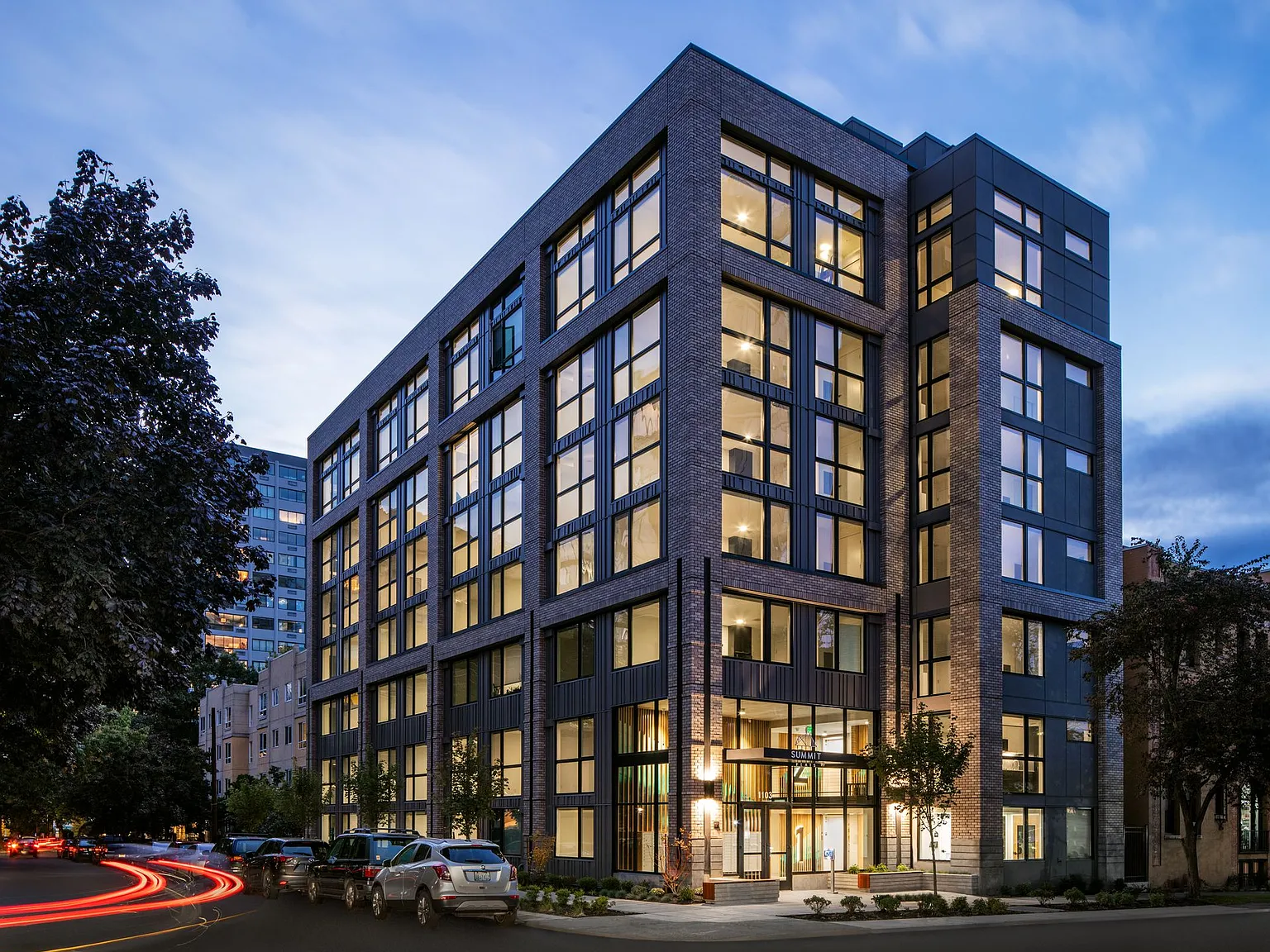 Summit Flats — Photo 2