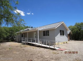 1043 E Butterfield Ln, Benson, AZ 85602
