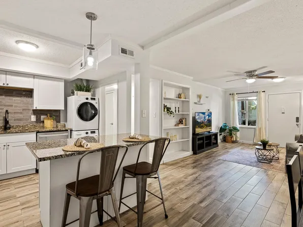 7002 Longstreet Dr #C, Raleigh, NC 27615