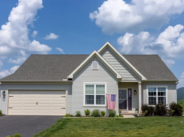 1 Cambridge Ln, Lewistown, PA 17044