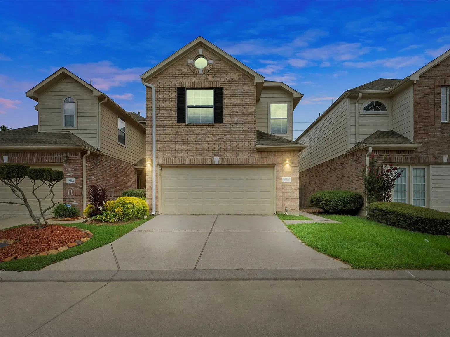 3 bed, 2.5 bath, 1841 sqft, $1,750 — Photo 2