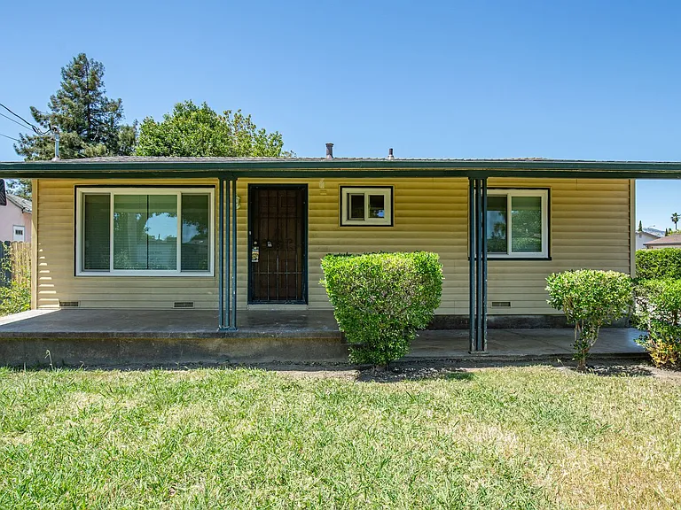 423 Hamilton Dr #A — Photo 3