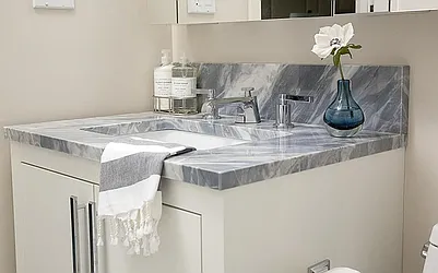 Rented by R New York