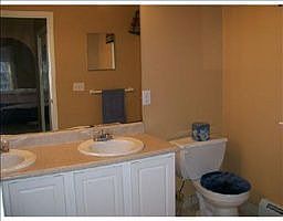5th image of 1354 Union Ave