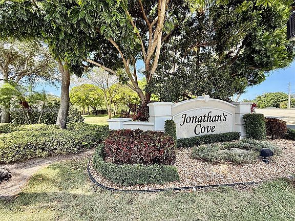3rd image of 4855 Palmbrooke Cir #4855