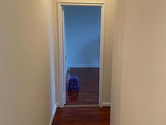 3rd image of 2521 Mickle Ave #2