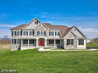 40824 Cliford Ct, Waterford, VA 20197