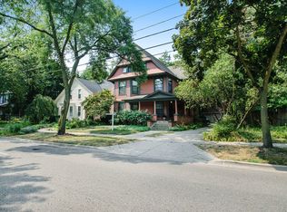 57 College Ave NE, Grand Rapids, MI 49503