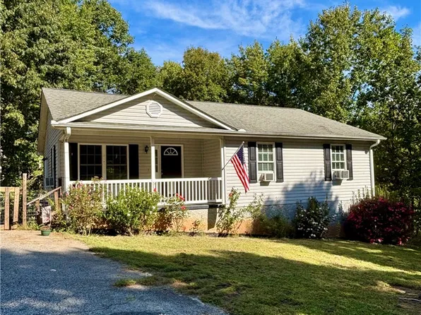 511 Bella Vista Ln, Walhalla, SC 29691
