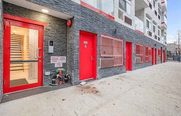 Rented by Skyhigh Realty NYC LLC | media 12