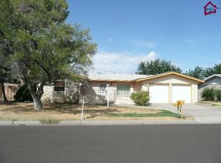 1028 Hickory Dr, Las Cruces, NM 88005
