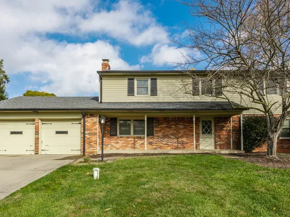 680 Terrace Dr, Zionsville, IN 46077