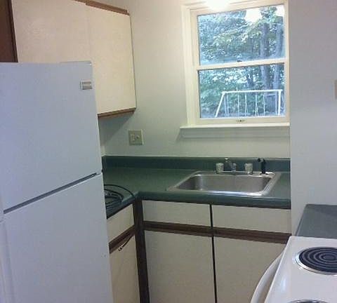3rd image of 38 David Ln