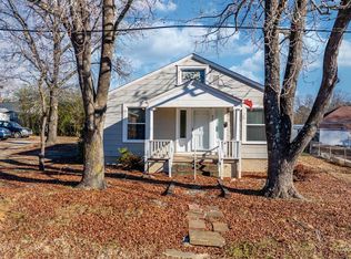 423 27th St SW, Hickory, NC 28602