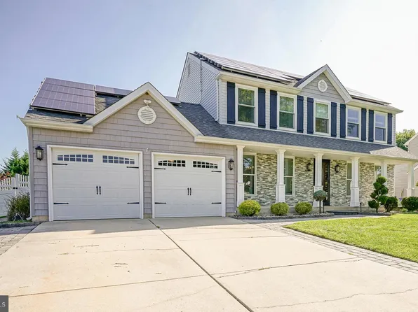 30 Olympia Ln, Sicklerville, NJ 08081