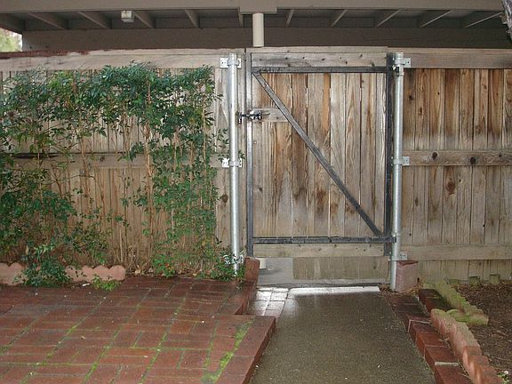 4th image of 8911 Salmon Falls Dr APT C