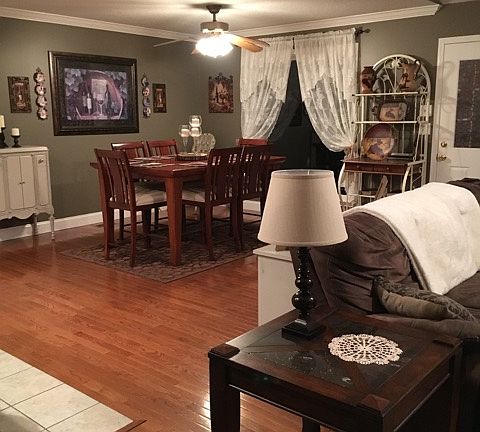 5th image of 398 Lake Harbor Dr