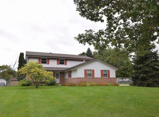 9721 W Juniper Ct, Milwaukee, WI 53224