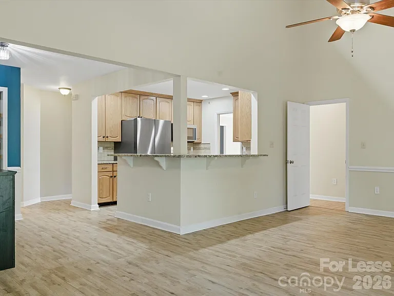 9437 Fairmead Dr — Photo 23