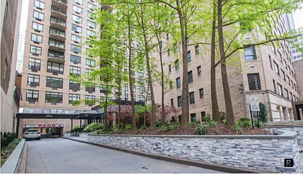 Rented by R New York