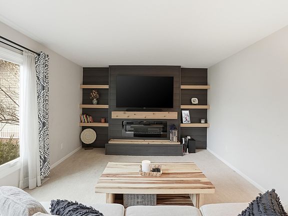 5th image of 4042 Burning Tree Ct