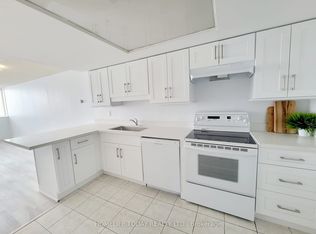 2460 Eglinton Ave E #1510, Toronto, ON M1K 5J7