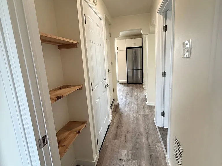 10 Exeter St #2 — Photo 1