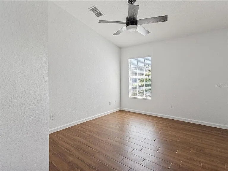 1055 Rock Harbor Ave — Photo 21