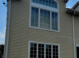 12 Linwick Pl, Yonkers, NY 10704