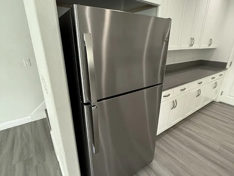 572 N Teakwood Ave #U1 — Photo 6