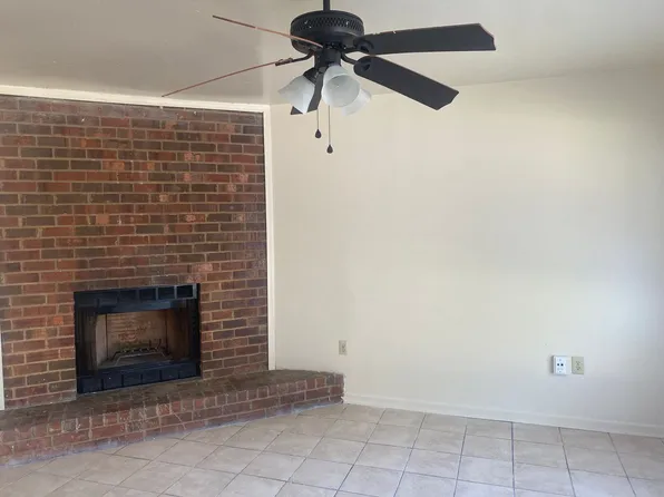 B 8254 BF, 8254 Bayou Fountain Ave APT A, Baton Rouge, LA 70820