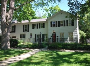 401 Franklin St, Geneva, IL 60134