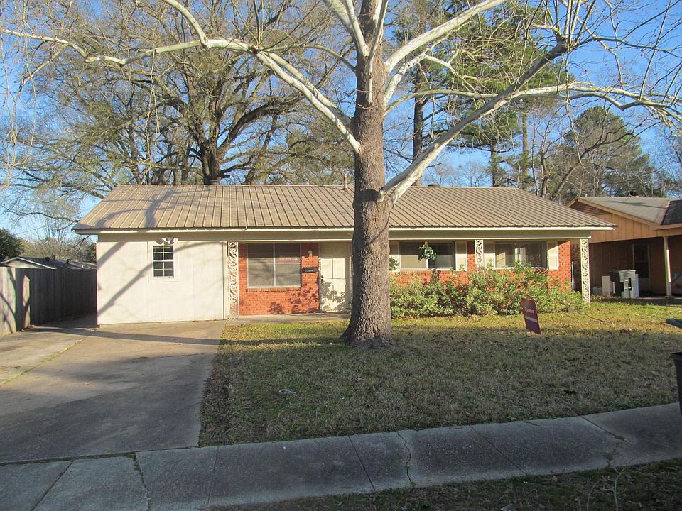 Front view of the home