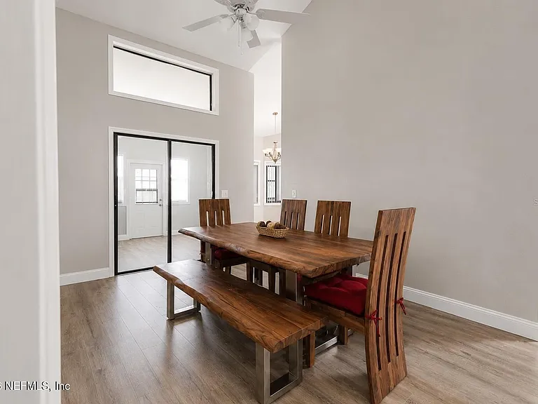 10 Falls Pl — Photo 16