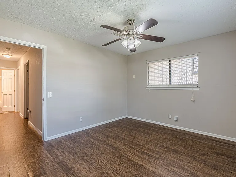 8414 Standing Rock St — Photo 10