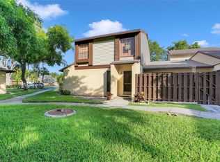 635 SE 12th Ave APT 131, Cape Coral, FL 33990