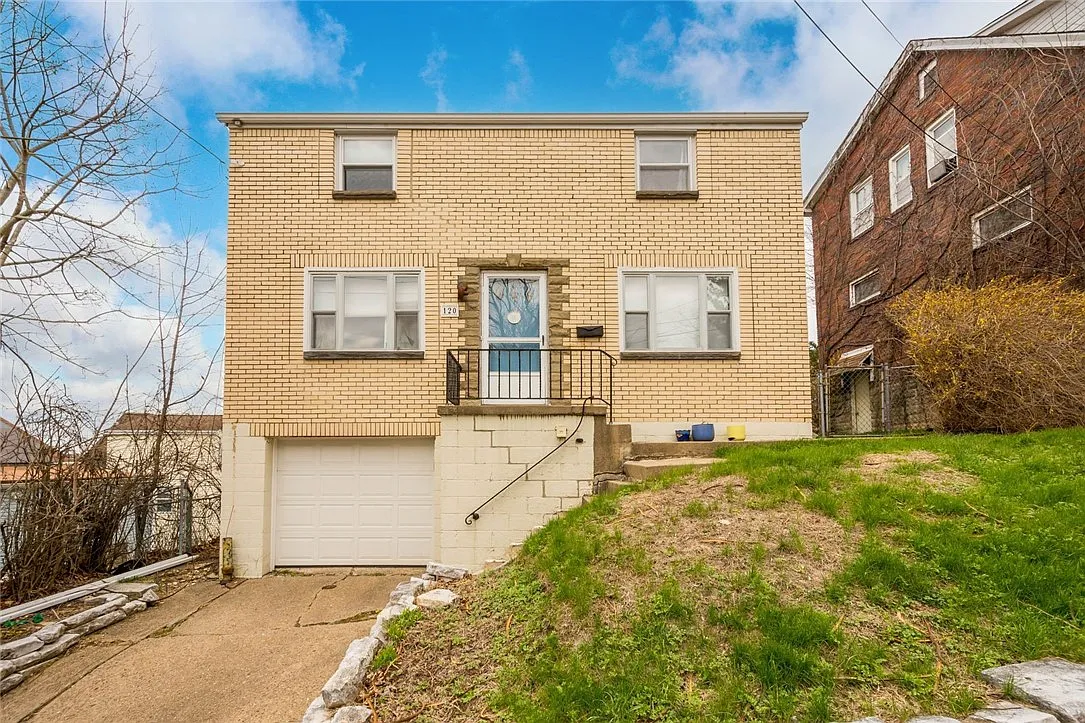 120 Wilbert St photo 1